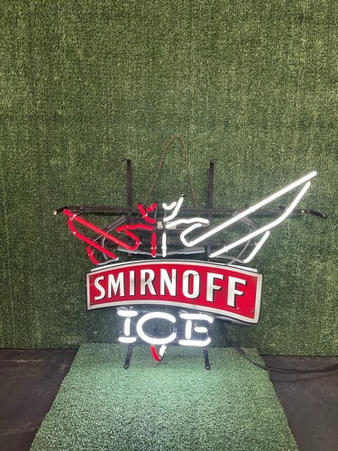 Insegna pubblicitaria smirnoff - pubblicitaria,
